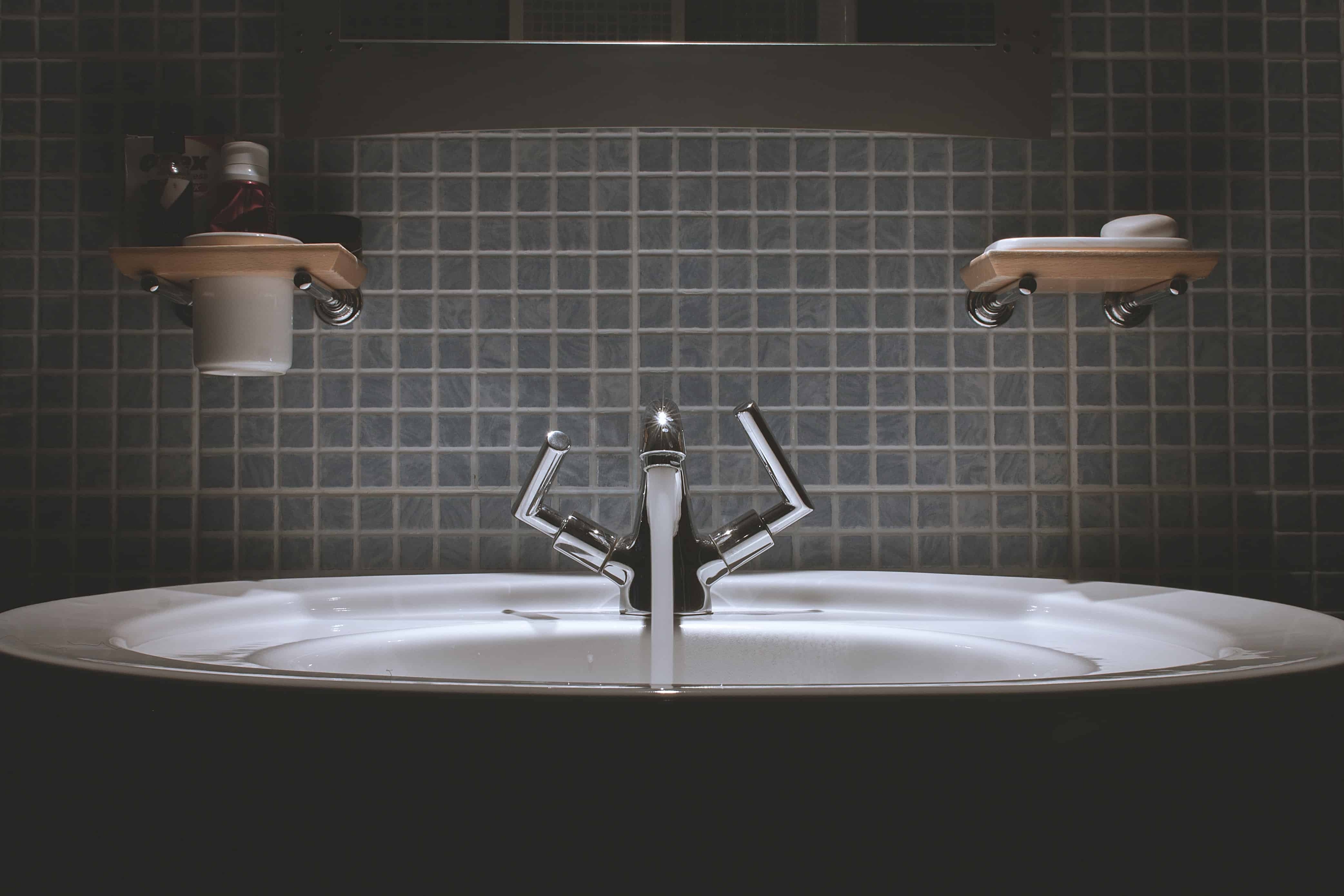 A picture of a faucet as a banner